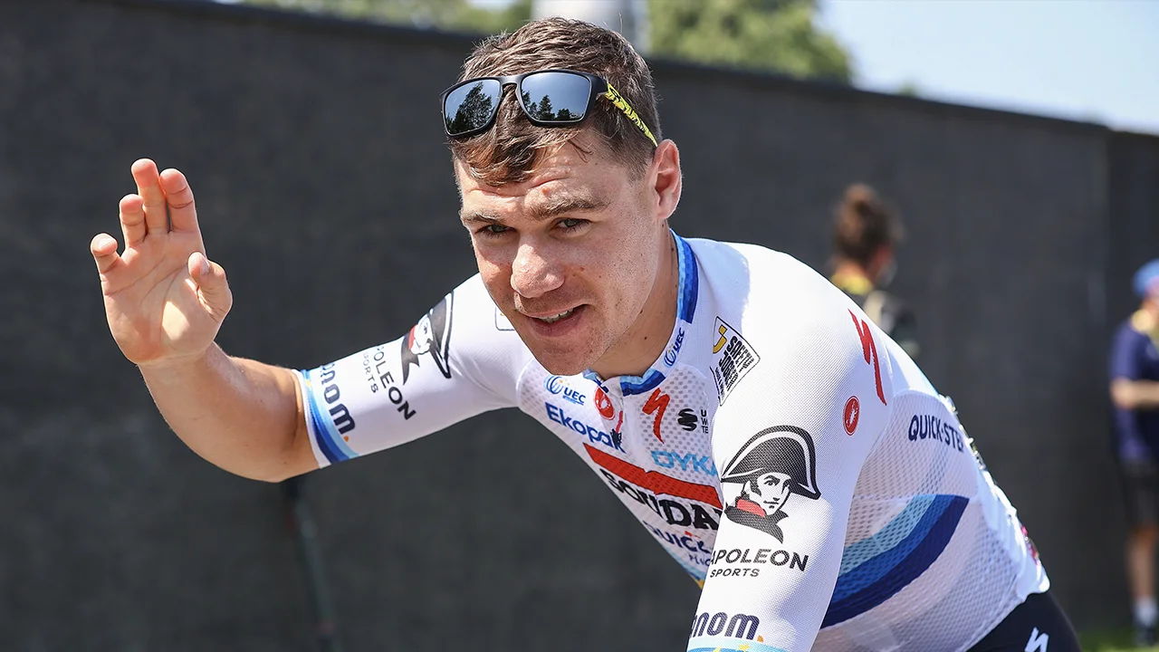 Fabio Jakobsen niet meer van start in Tour de France: 'Ik ben erg verdrietig'