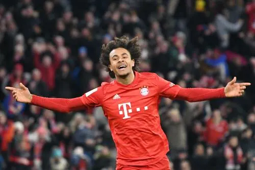 Zirkzee met Bayern München op trainingskamp