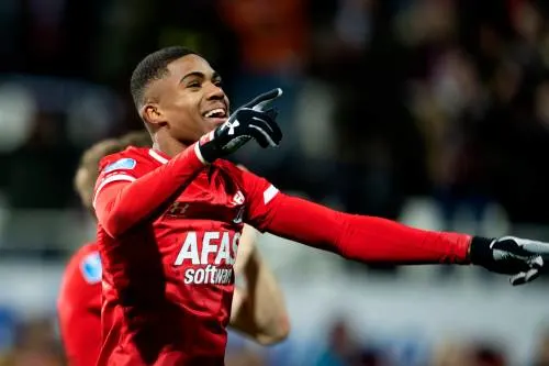 Topscorer Boadu over titelstrijd: ‘Wij doen tot het einde mee’