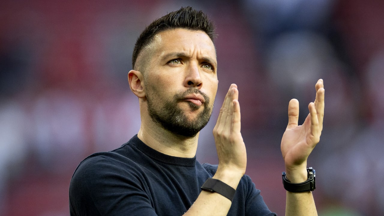 'Farioli en Ten Hag probeerden Raúl Moro nog voor neus van Ajax weg te kapen'