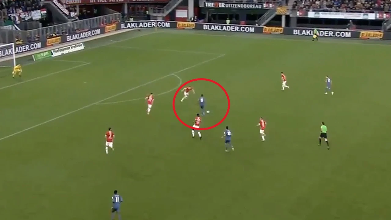 Videogoal: Danilo beslist AZ - Feyenoord met een wereldgoal