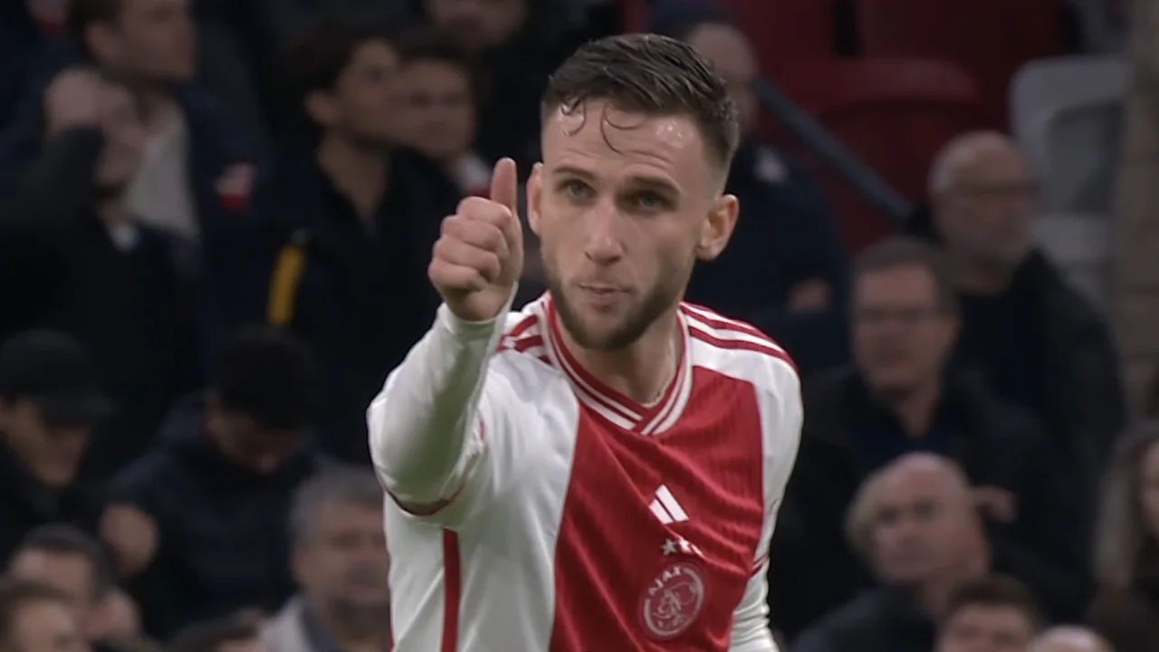 VIDEOGOAL: Ajax - Bodø/Glimt 1-2 (Van den Boomen)