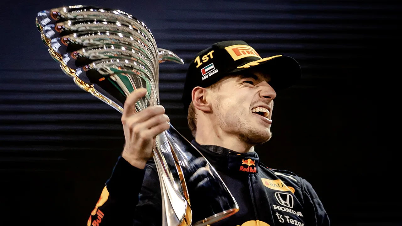 Ommezwaai Honda bezorgt Verstappen grote meevaller in jacht op nieuwe wereldtitels