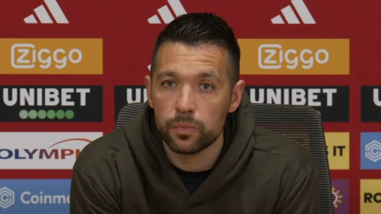 Farioli blijft zwijgen over titel: 'Vijf wedstrijden, vijftien punten'