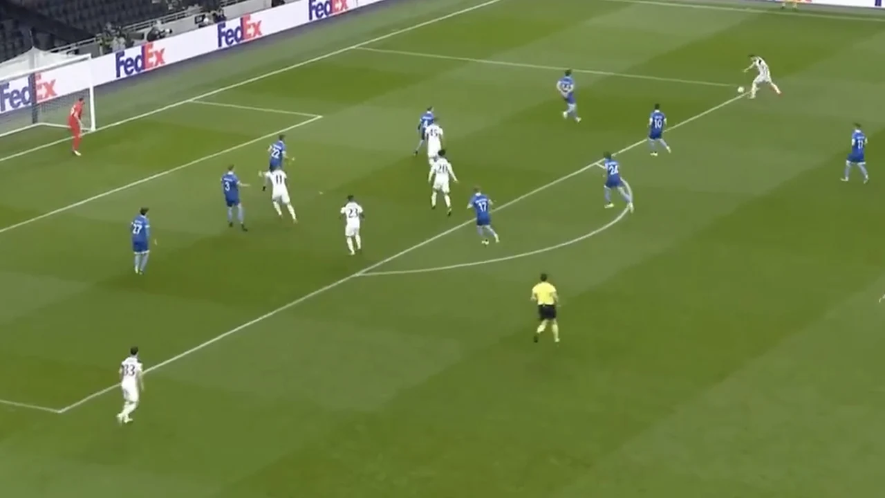 WOW! Dele Alli scoort met prachtige omhaal in Europa League