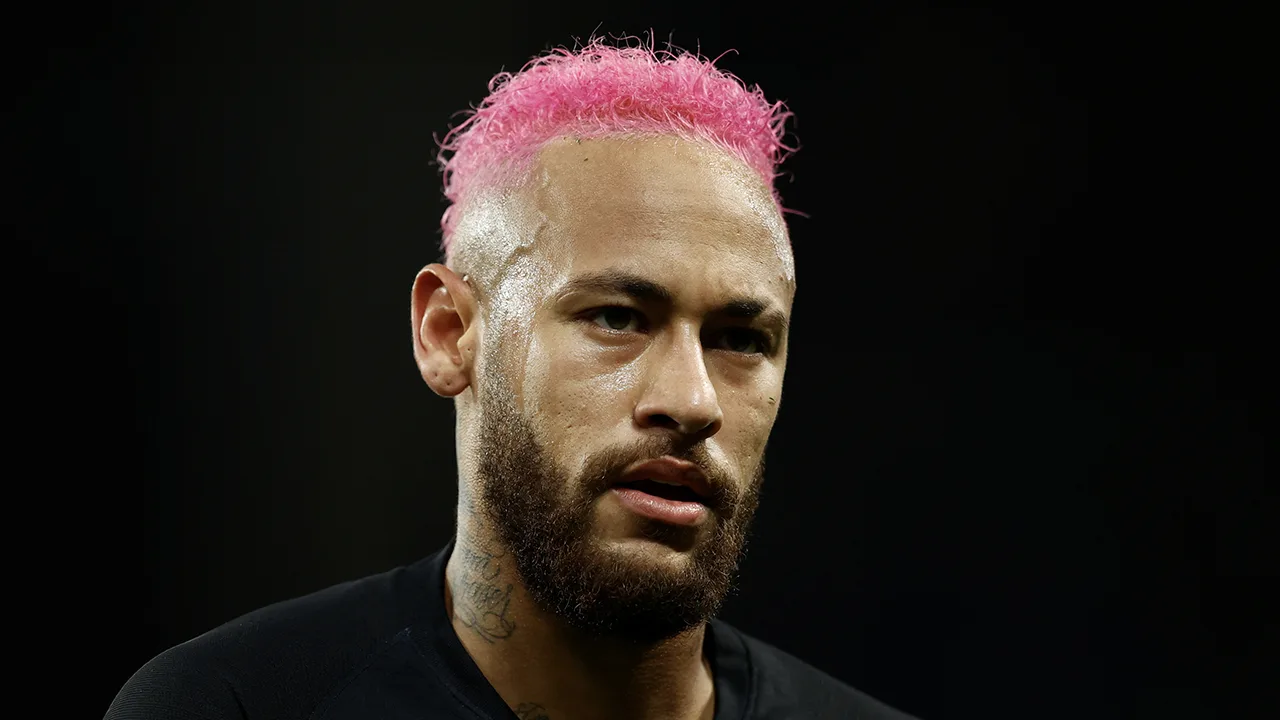 PSG met 5-0 te sterk voor tien man Montpellier