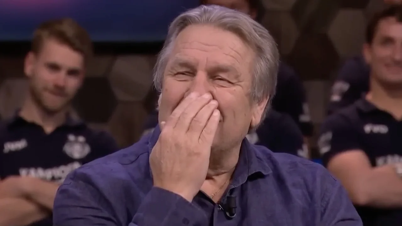 Throwback: Jan Boskamp trapt in 1 april-grap Wilfred Genee: 'Wat ben je een verschrikkelijke lul!'