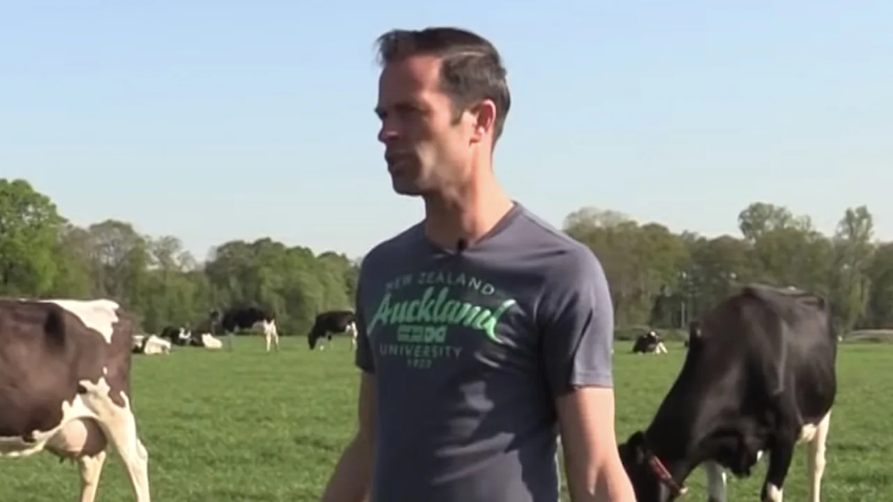 Bas in De Rijdende Scheidsrechter: 'Geen hands Tagliafico'