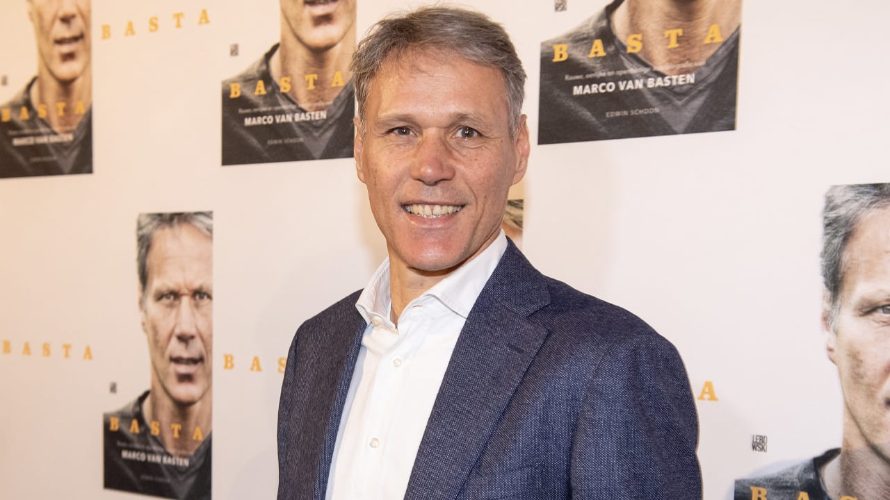 Van Basten haalt uit: 'Ik vind de keuze van de KNVB onbegrijpelijk'