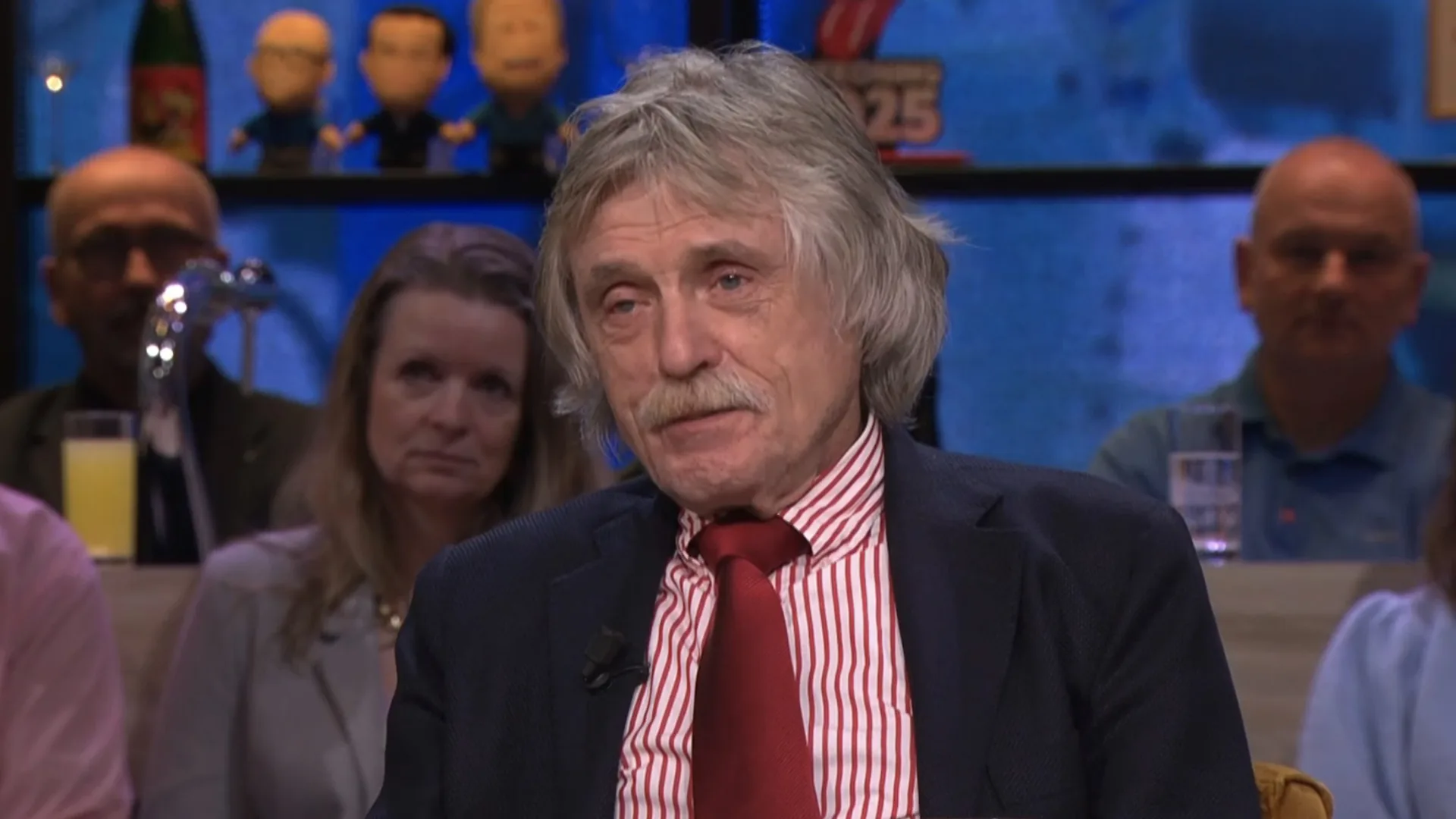 Johan Derksen niet blij na tandartsbezoek: 'Ik kan dat mens wel...'