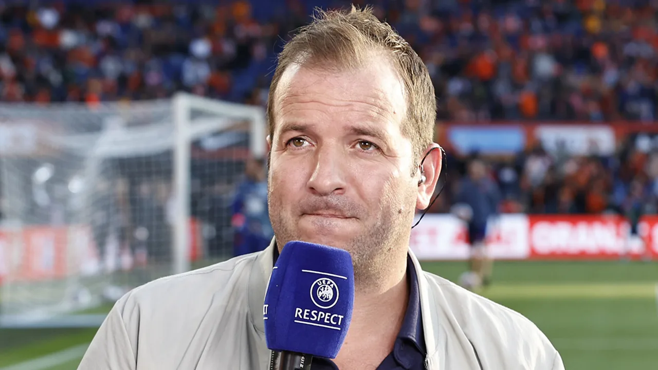 Van der Vaart: 'Als hij nu naar Ajax zou gaan, is hij meteen de beste speler van de hele selectie'
