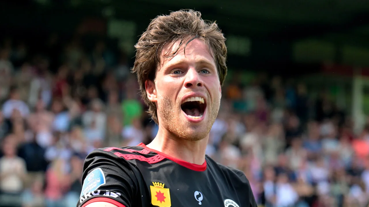 Excelsior neemt Pierie definitief over van Ajax: 'Ik wilde heel graag terug' 