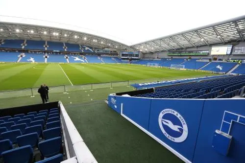 Brighton schorst drie fans voor het leven