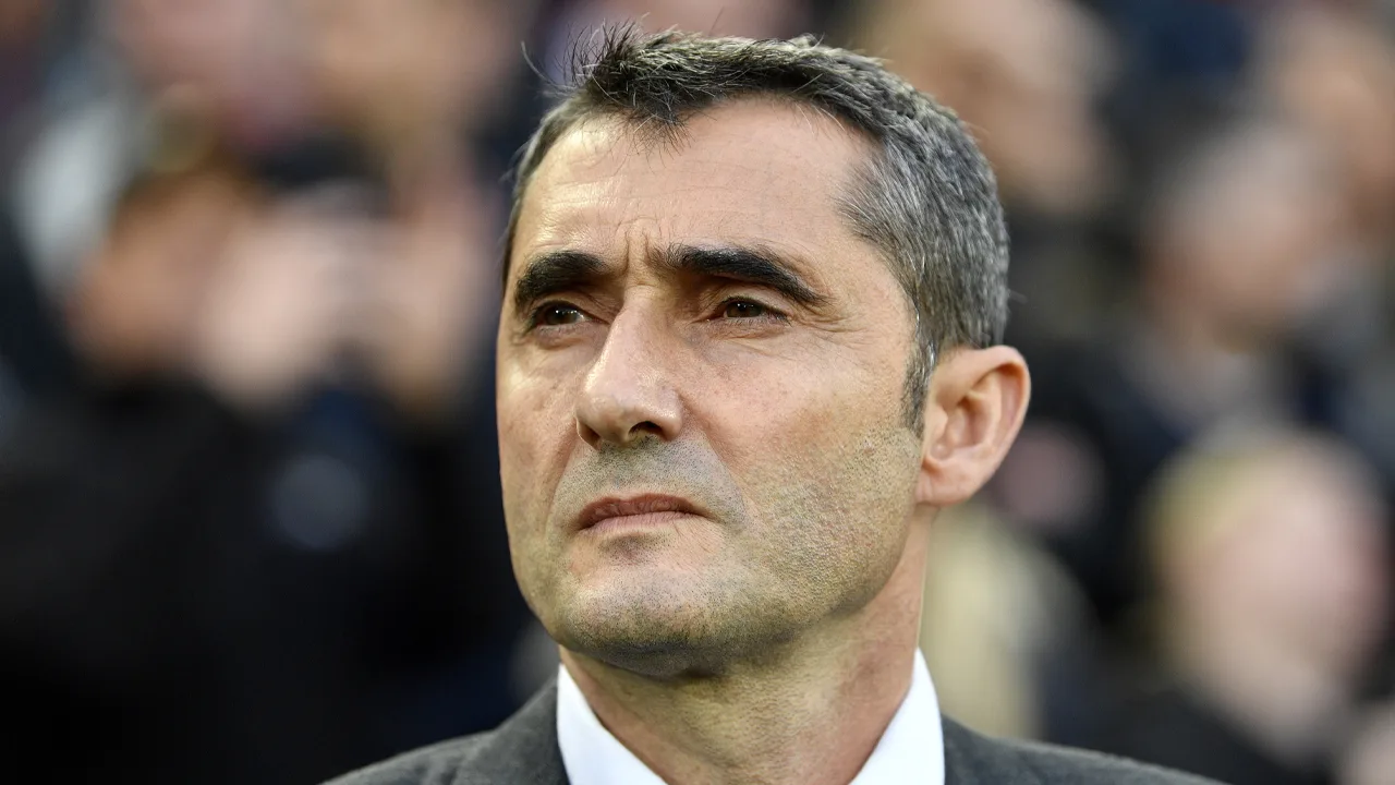 'Barcelona ontslaat trainer Valverde'