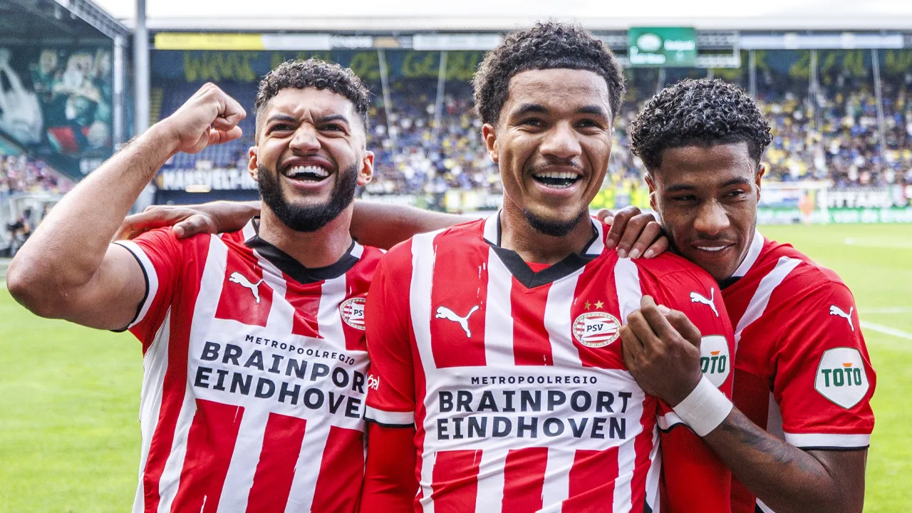 PSV verslaat ook Fortuna Sittard en blijft foutloos in Eredivisie