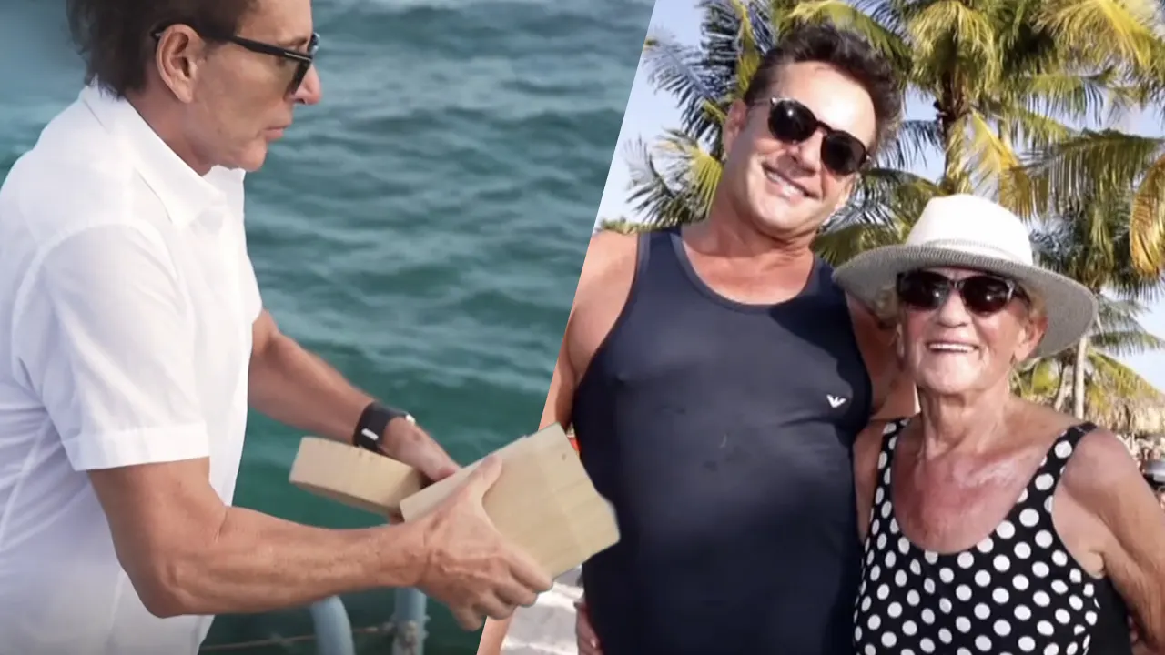 Video: Gerard Joling strooit as moeder Janny uit op Curaçao: 'Dit is een mooie gelegenheid'