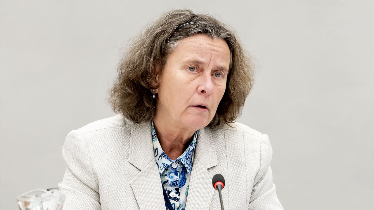 Faber begint proef met gebiedsverbod voor overlastgevende asielzoekers in Ter Apel