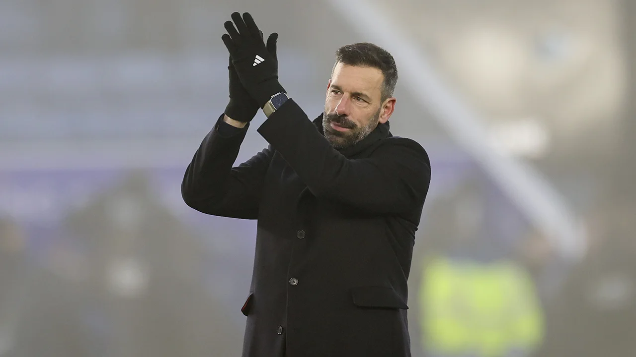 Ruud van Nistelrooij behaalt met Leicester City belangrijke zege bij Tottenham Hotspur 