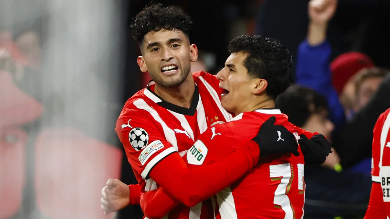 PSV klopt Sjachtar Donetsk in Champions League door drie treffers in laatste tien minuten