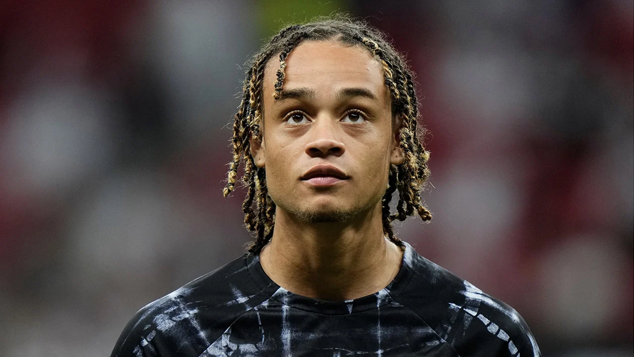 Eindhovenaar moet Amnesty megabedrag doneren ﻿na ludieke actie voor Xavi Simons