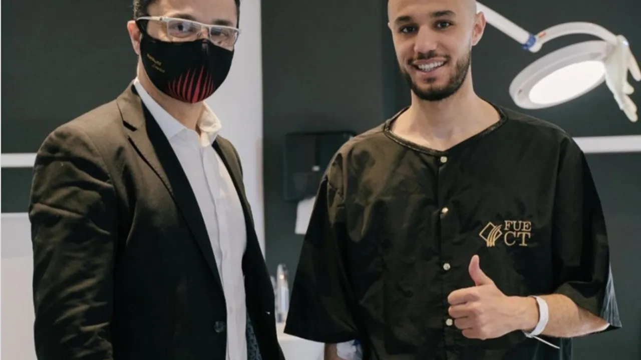 Ziyech en Neres gaan stuk om nieuwe look van Mazraoui