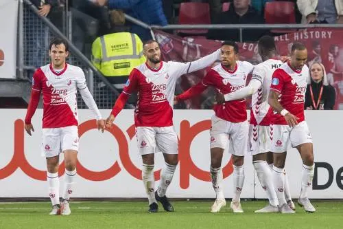 AZ ook onderuit bij FC Utrecht