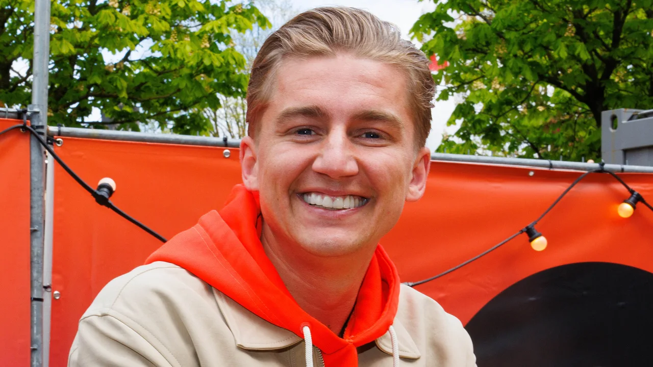 Mart Hoogkamer treedt dinsdagavond op bij De Oranjezomer!