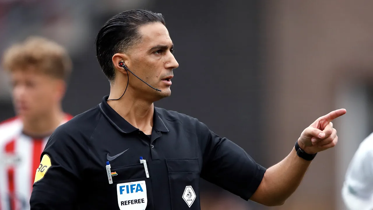 Gözübüyük leidt topper tussen Feyenoord en Ajax