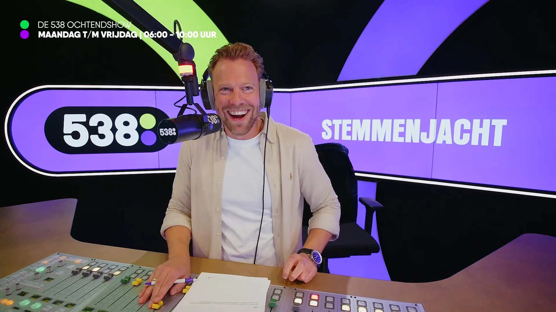 Paul de Leeuw doet grote onthullingen over tv-plannen