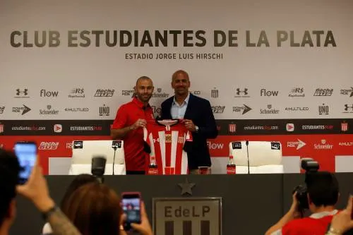 Mascherano gaat weer in Argentinië voetballen