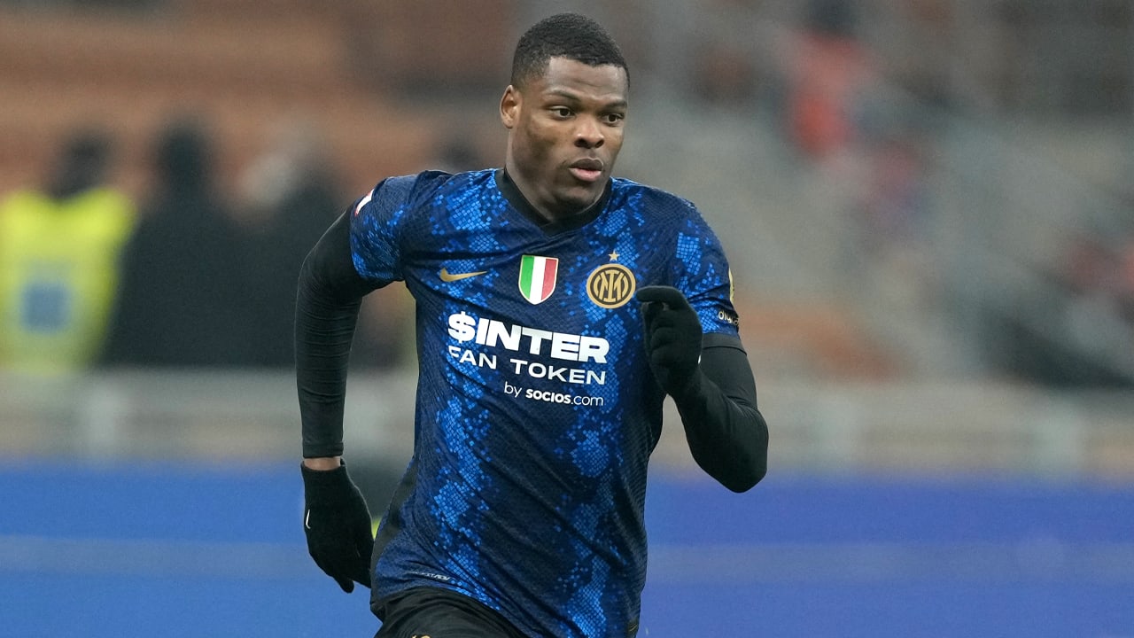 Dumfries over lastige start in Milaan: 'Dat was het moeilijkste moment'