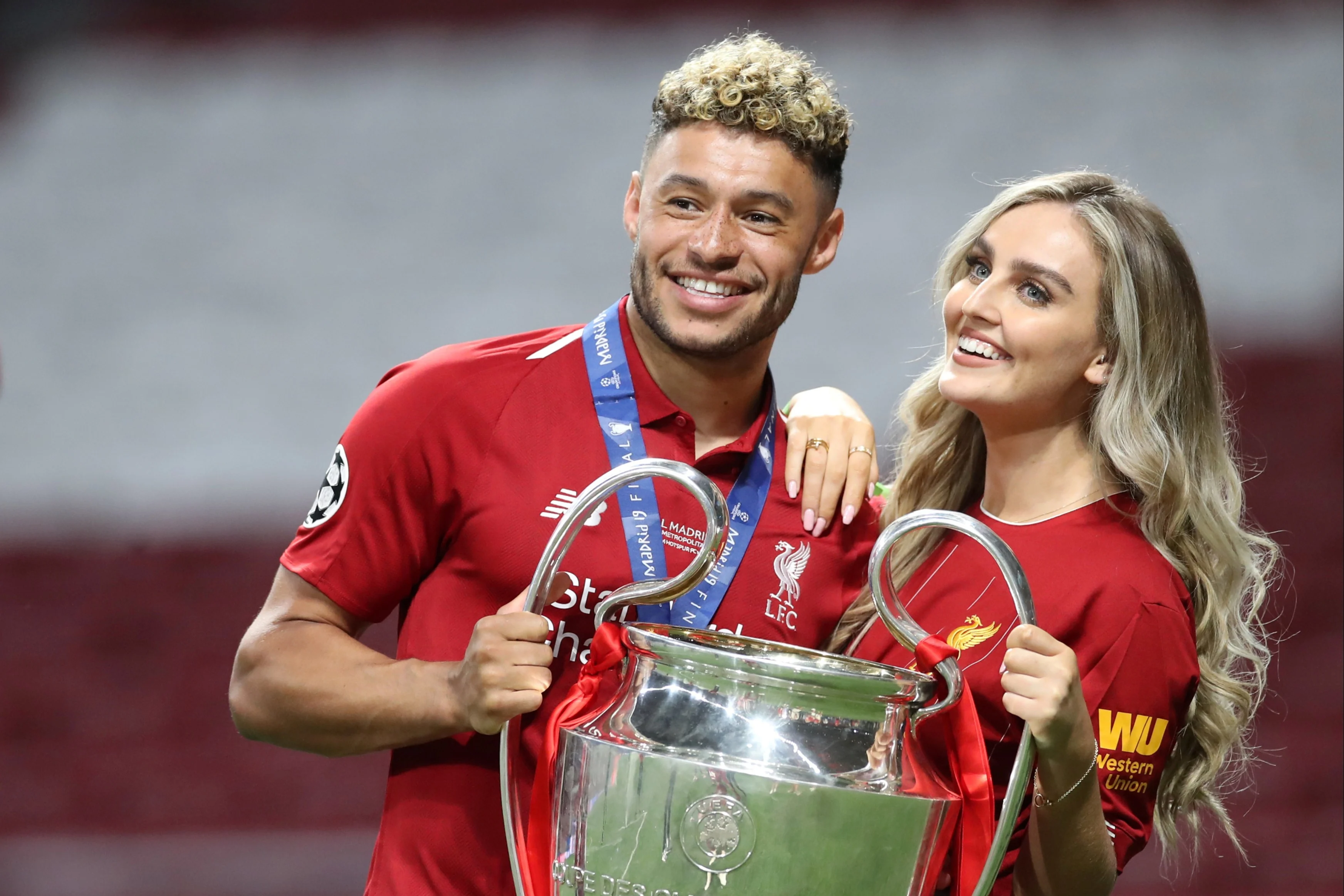 Oxlade-Chamberlain blijft Liverpool trouw