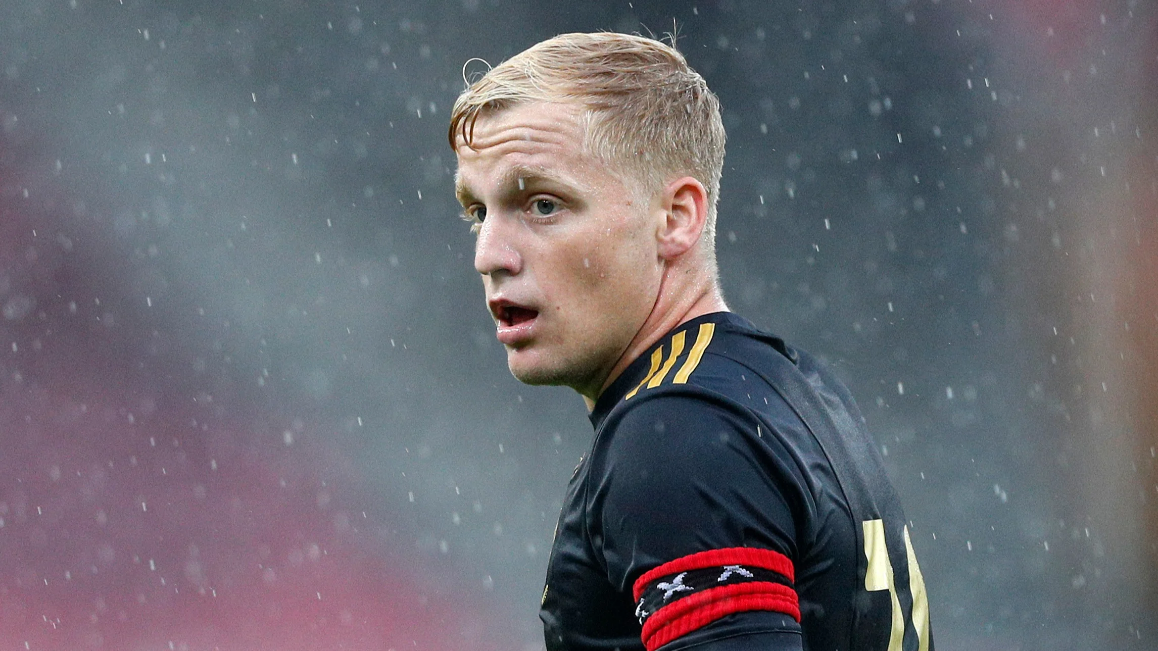'Van de Beek gaat carrière vervolgen bij Manchester United'