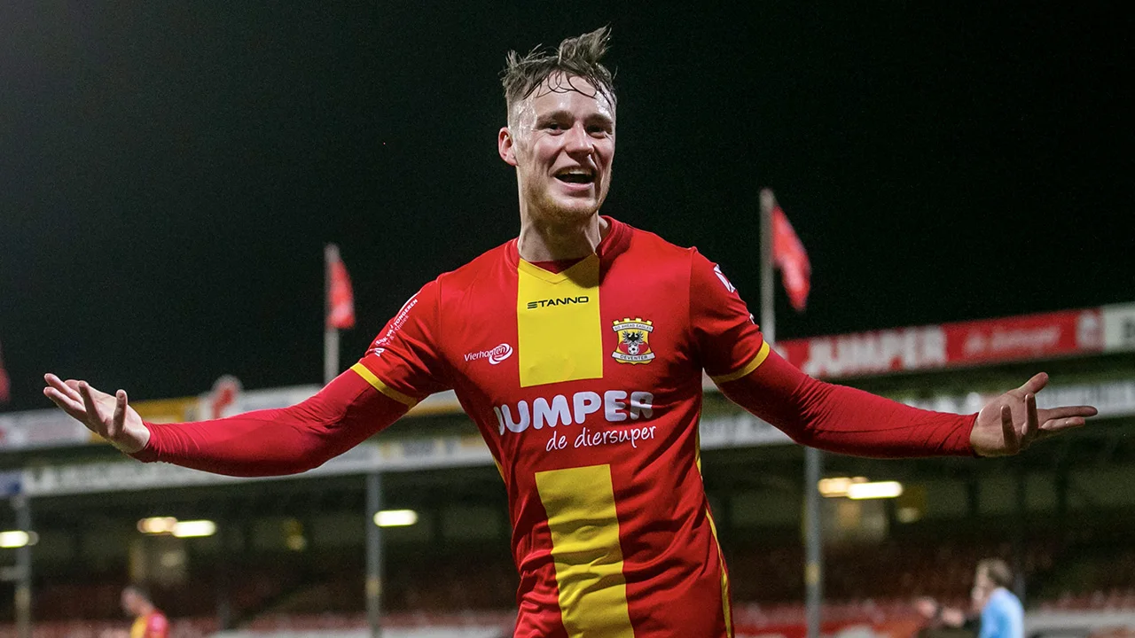 'Feyenoord wil veel scorende verdediger van Go Ahead Eagles halen'