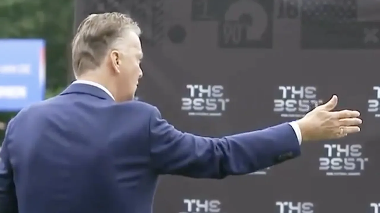 Van Gaal sneert naar Nederlands elftal-spelers: 'Veredeld stelletje sterren'