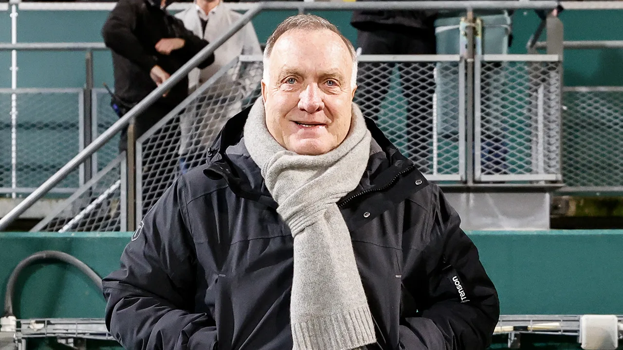 Dick Advocaat boekt eerste overwinning als trainer van ADO Den Haag
