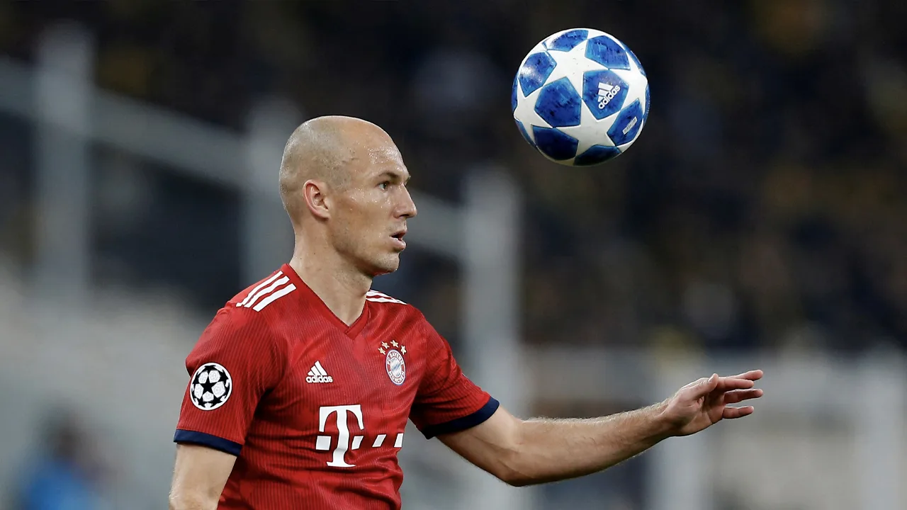 Robben gevraagd voor comeback in betaald voetbal