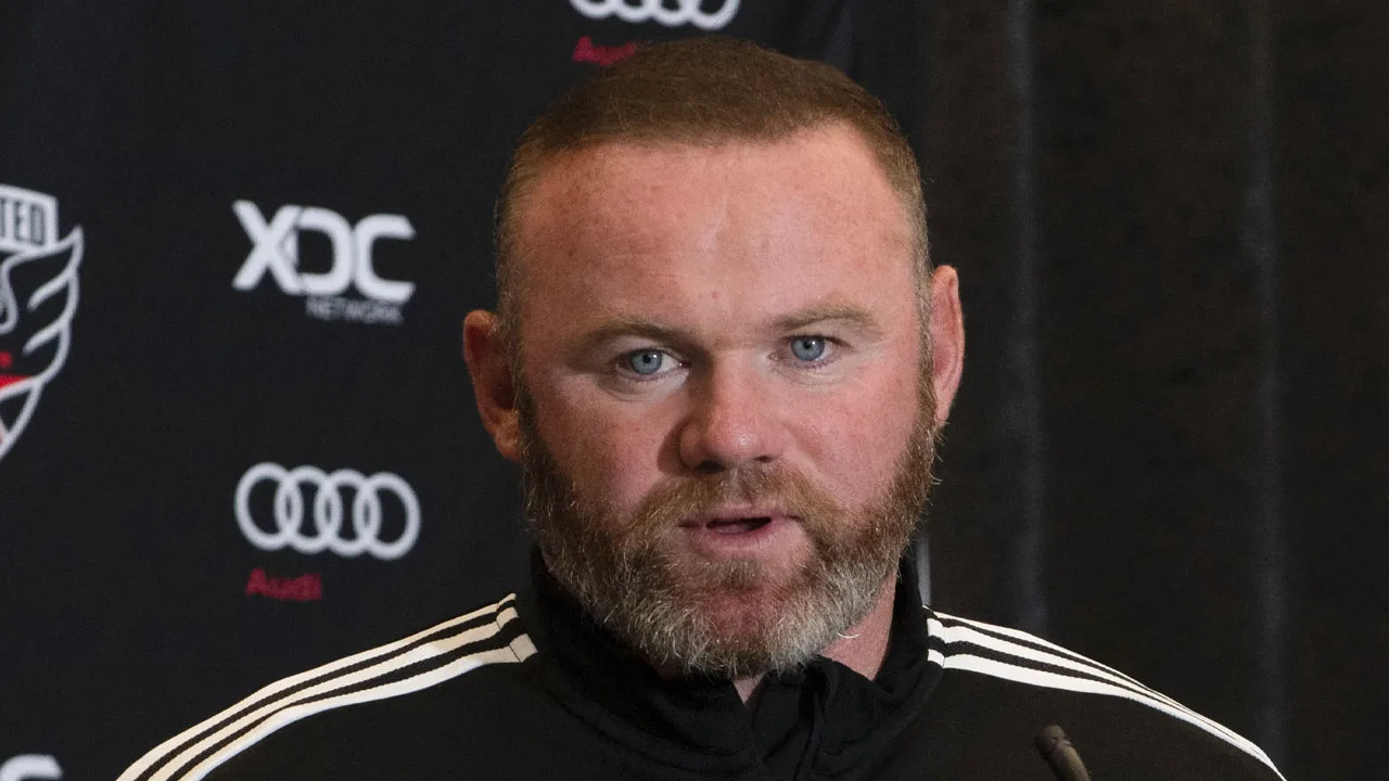 Wayne Rooney over drankprobleem tijdens carrière: 'Soms dronk ik door tot ik flauwviel'