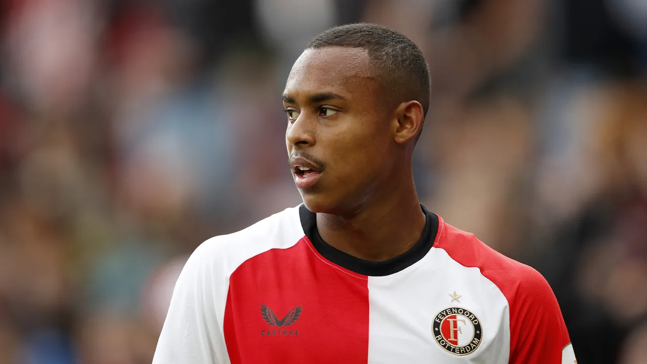 'Het is de vraag of Paixao op tijd fit is voor eerste wedstrijd in derde voorronde Champions League'