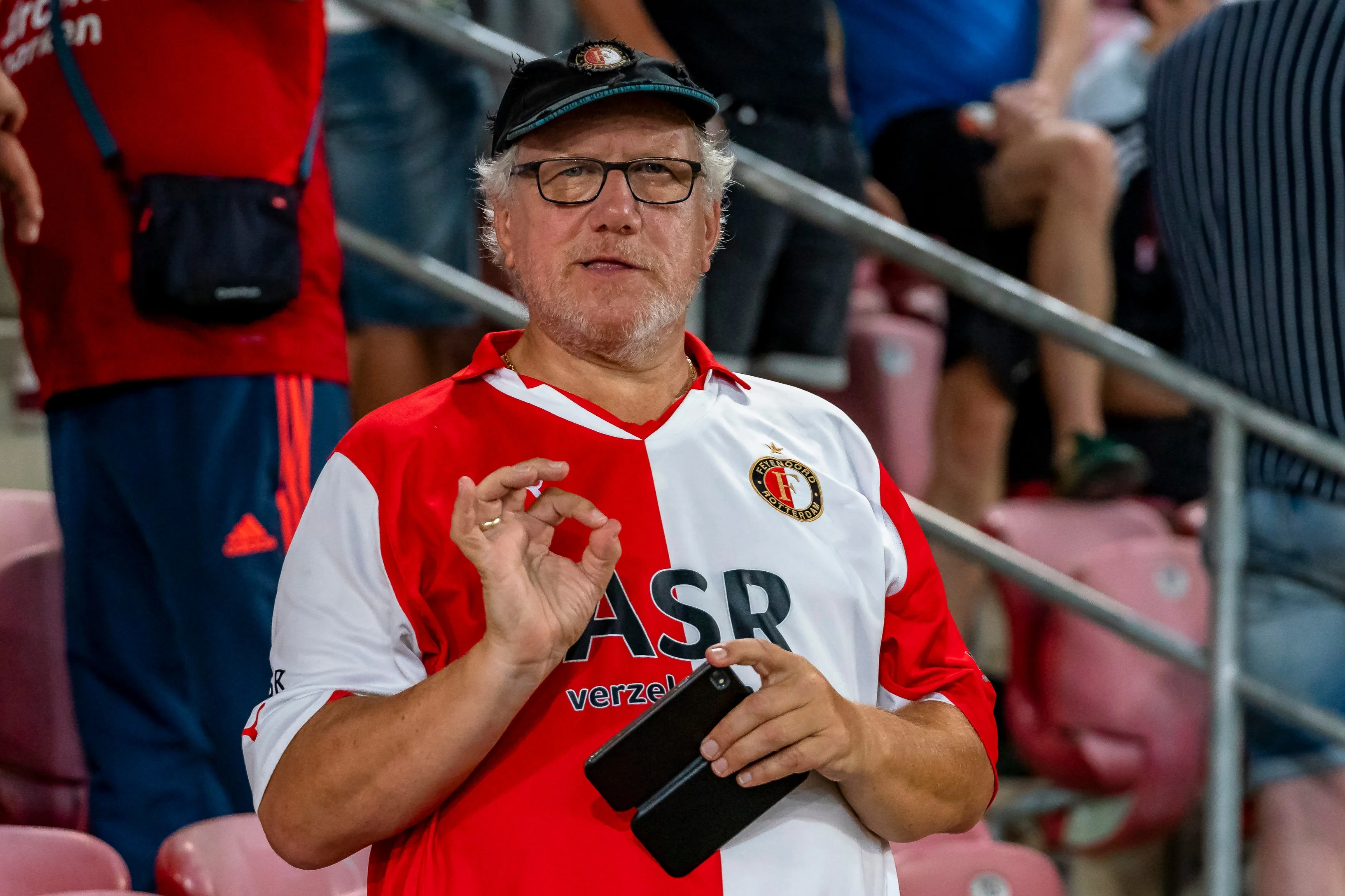 Feyenoord-supporters nemen Glasgow over