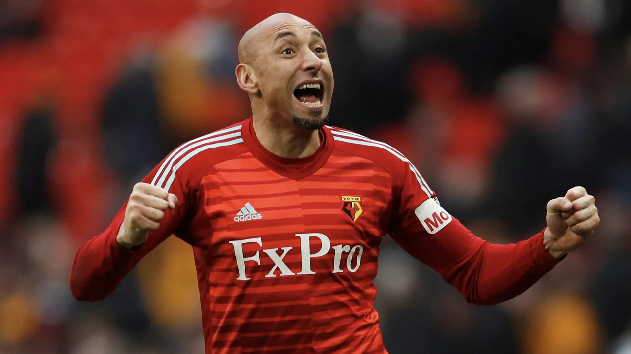 Watford hoopt dat Gomes (38) toch doorgaat