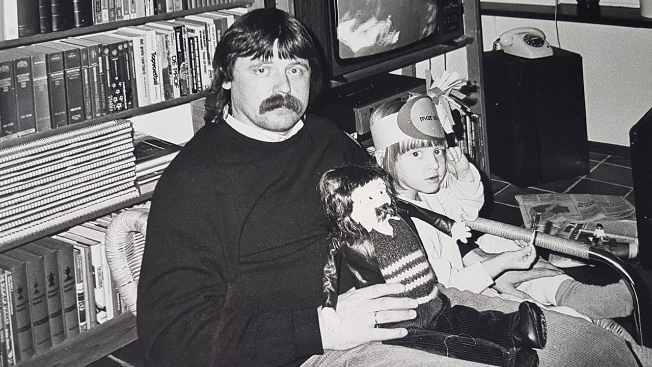 Marieke Derksen getraumatiseerd door foto met vader Johan