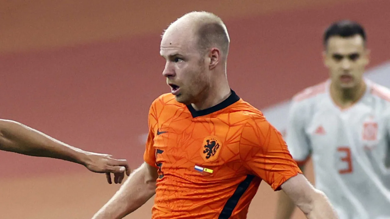 Oranje met Wijndal, Klaassen en Berghuis tegen Bosnië