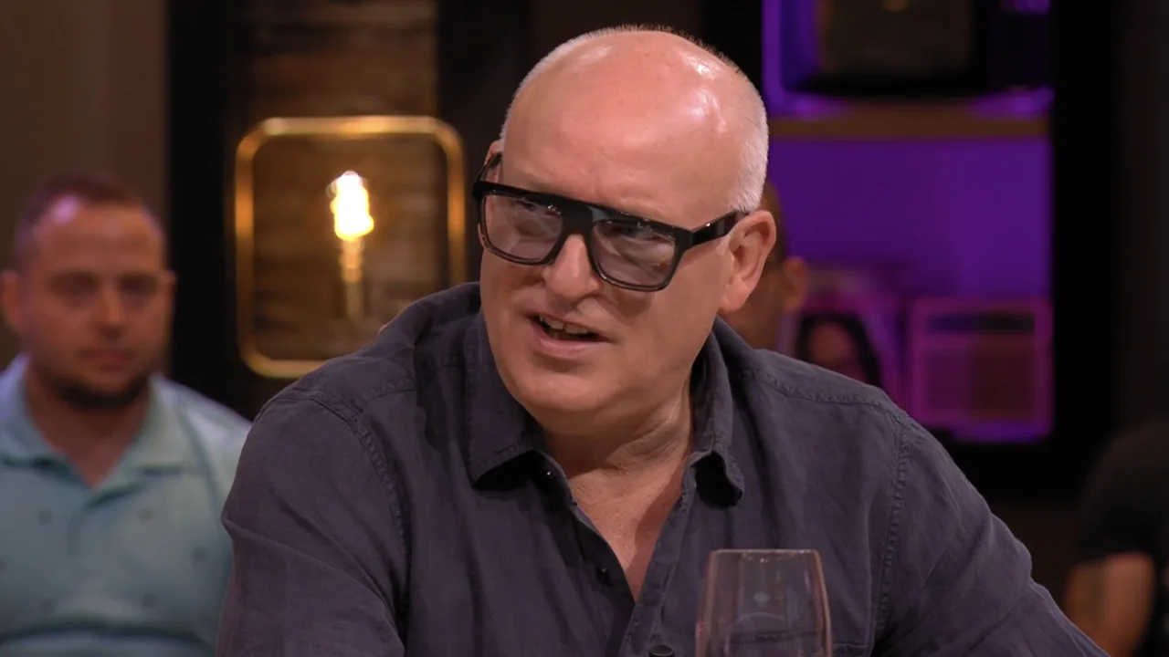 René had medelijden met vertrokken Ajacied: 'Was een beetje het pispaaltje, hé?'