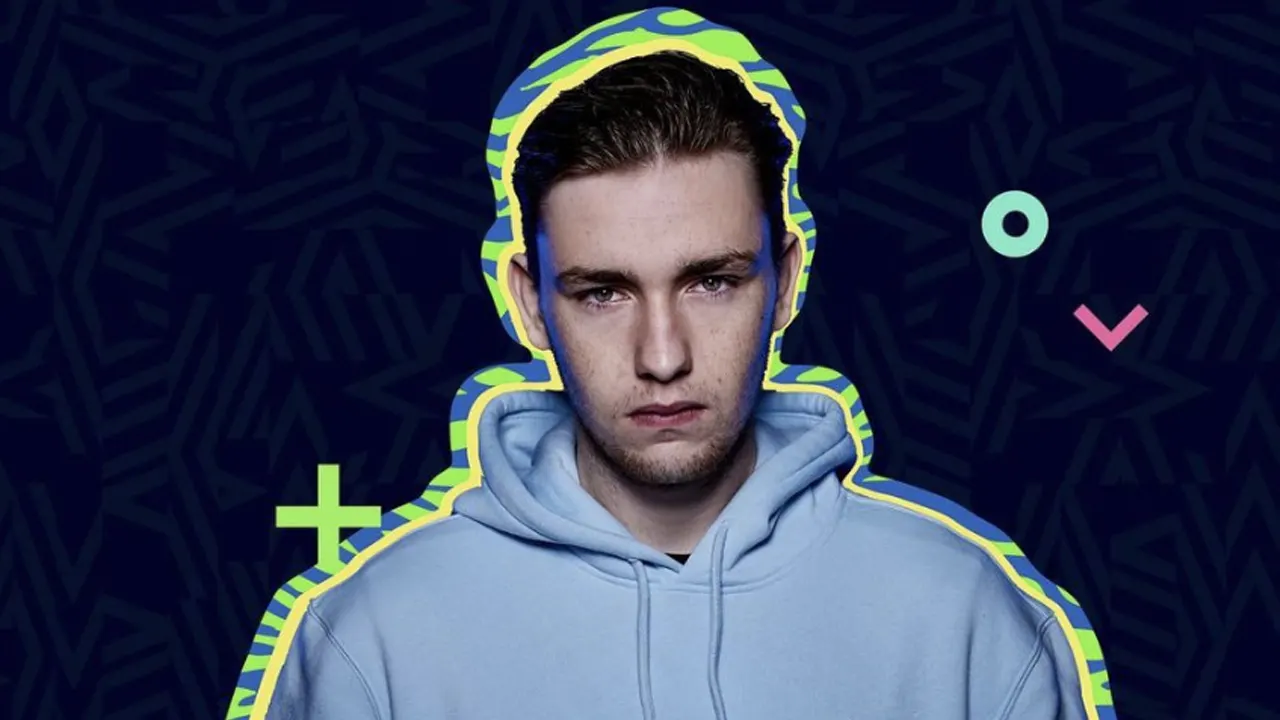 Nicky, zoon van René, kandidaat in Videoland-serie 'De Next E-talent: Team Gullit'