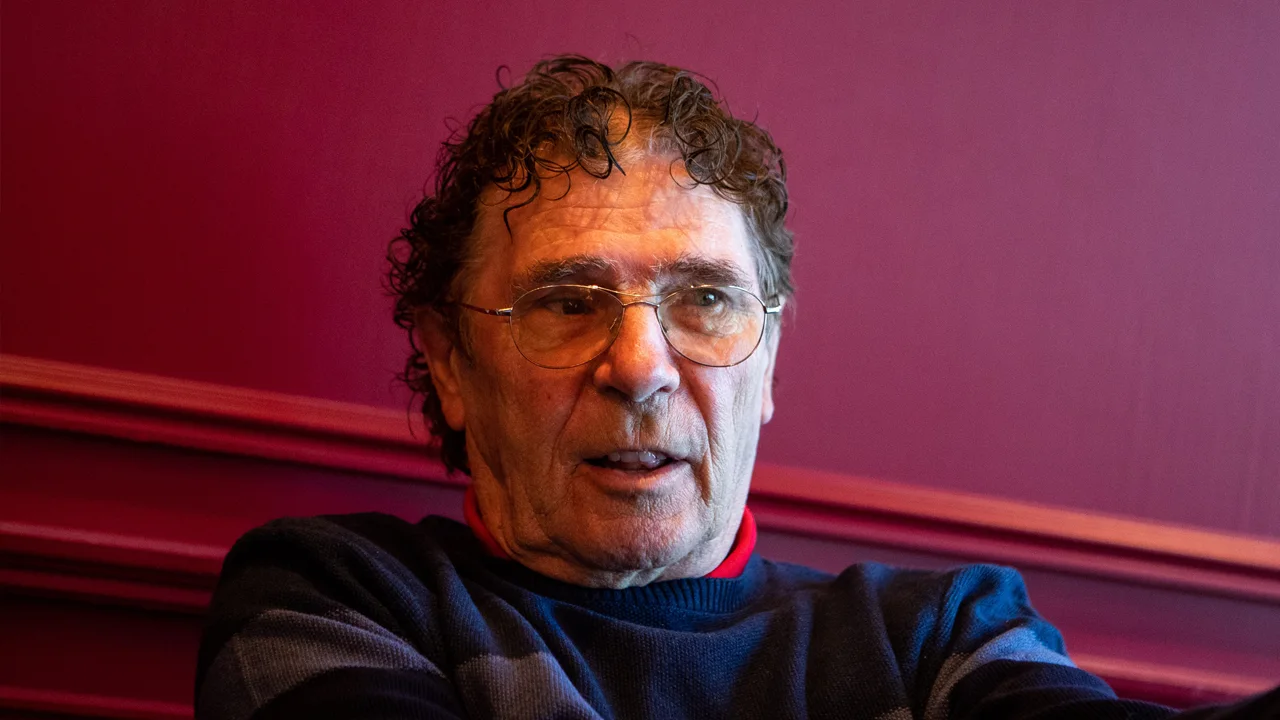 Van Hanegem gaat niet mee in hosanna-stemming Ajax: 'Alsof de nieuwe Roberto Carlos was opgestaan’