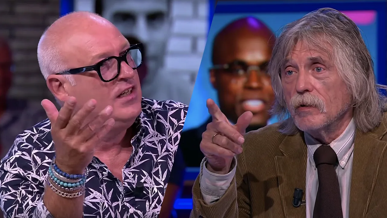 Johan en René storen zich aan Jandino als presentator voetbalgala