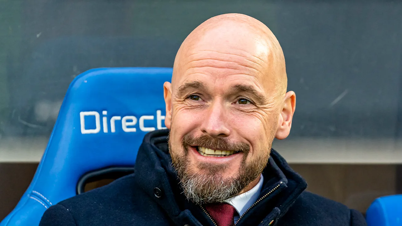 Ten Hag koeltjes: 'De complimenten aan mijn ploeg'