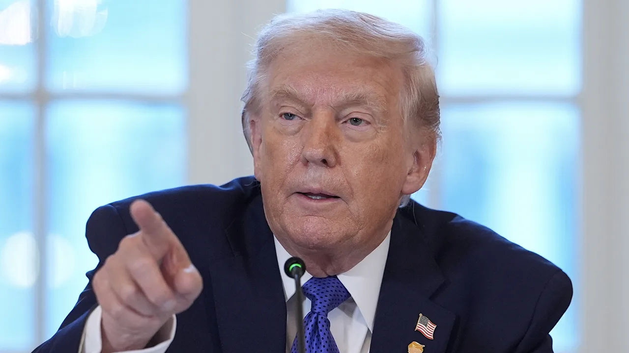 Donald Trump herhaalt over Groenland: 'Ze worden van Amerika, of ze nou willen of niet'