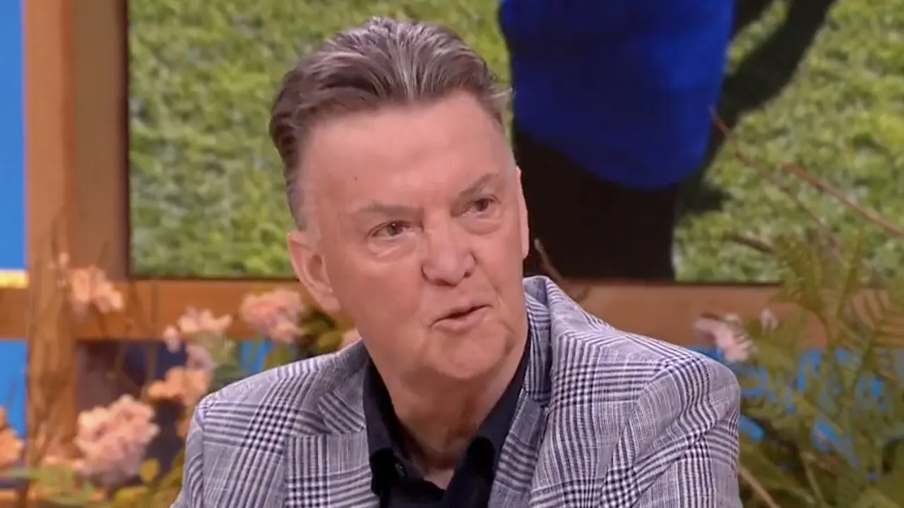 Van Gaal kreeg van 'vijand' steunbetuiging: 'Zelfs zij stuurden bloemen: dat vond ik heel apart'